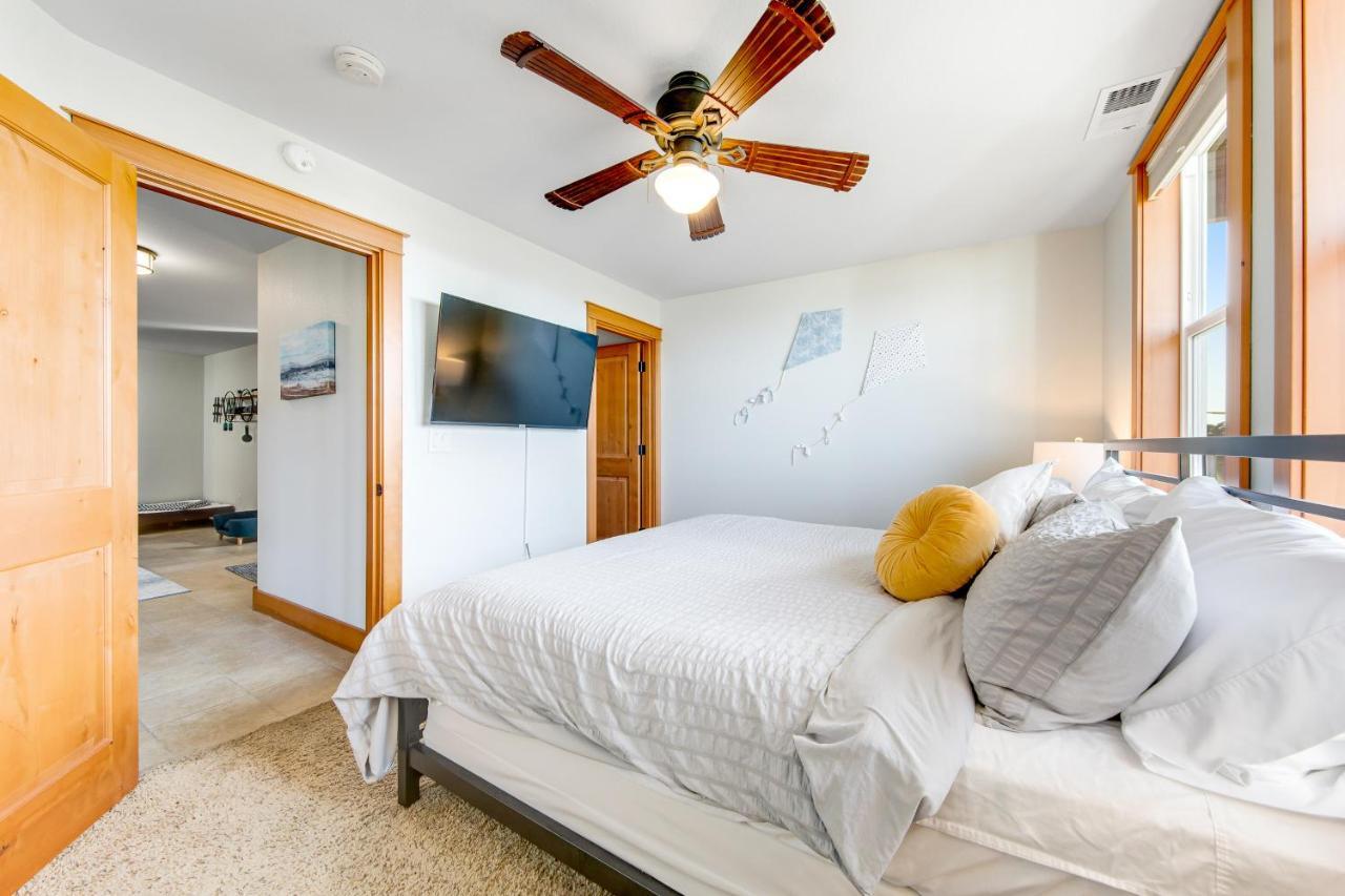 Villa Blue Wave Heights Lincoln City Esterno foto